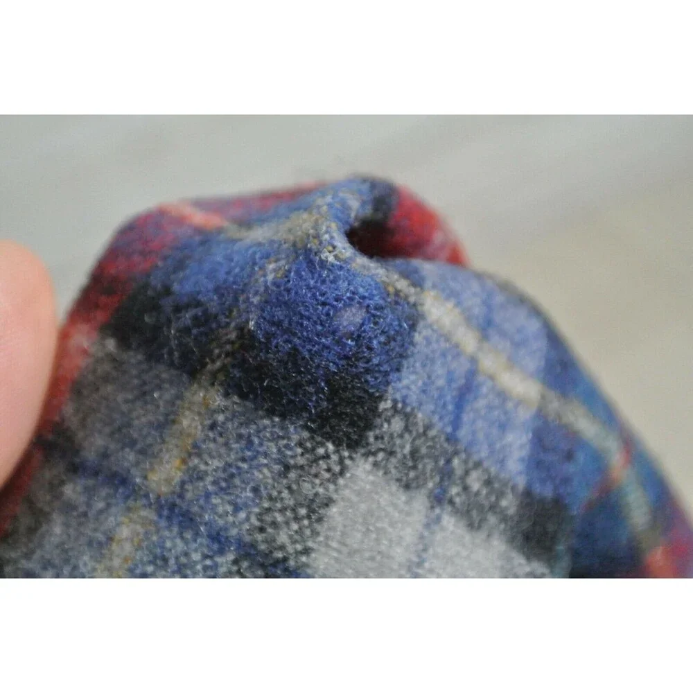 PENDLETON Blue Red Gray Green 100% PURE WOOL Plaid Scarf Men Womens Tassel
